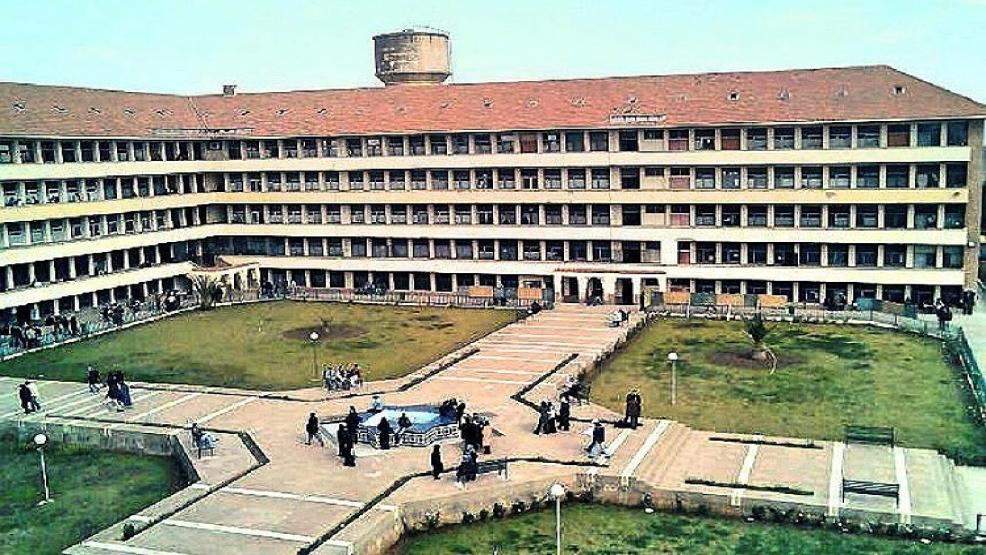 وزارة التربية الوطنية تعلن فتح تدريجي للأحياء الجامعية