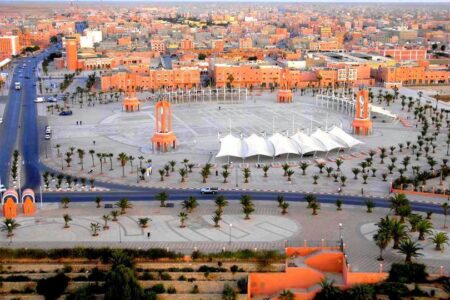 🌙 رمضان في العيون… طقوس الصحراء ونفحات الشهر الفضيل