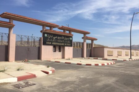 جماعة تازة تتمكن أخيرا من تحويل السوق الأسبوعي