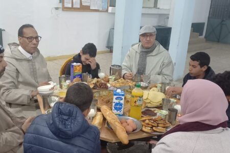 تاهلة..مائدة إفطار جماعي تجمع السلطات والمجتمع المدني بتلاميذ الثانوية التأهيلية