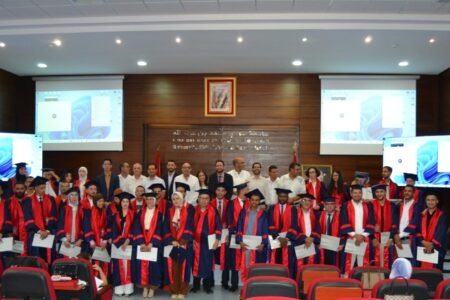 تخرج أول فوج من ماستر التميز في علم السياسة والعلاقات الدولية بالكلية متعددة التخصصات بتازة