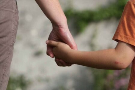 النيابة العامة بتاونات توضح حقيقة “اختطاف” قاصر وتدعو إلى تحري الدقة في تداول الأخبار