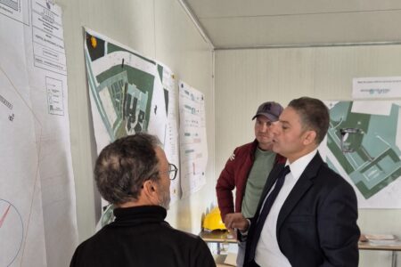 عقد سلسلة من اللقاءات التواصلية مع السادة رجال السلطة المحلية بالإقليم وزيارة تفقدية لمشروع بناء وتجهيز مستشفى القرب بجماعة تاهلة من طرف عامل إقليم تازة