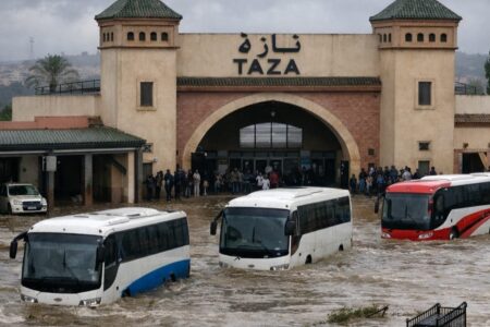 تازة: محطة طرقية تغرق في الماء و الركود
